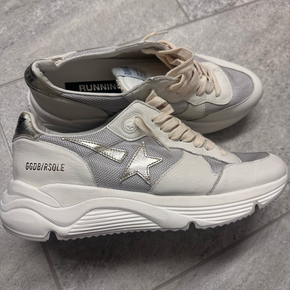 Like New Golden Goose Running Sole Sneakers size 40/ US 10 - Picture 2 of 8